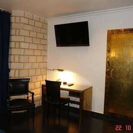 Plata Hotel 2*